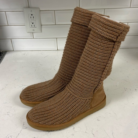 UGG 5817 Cardy Knit Boot Brown - Tan Size 8 - Picture 1 of 16